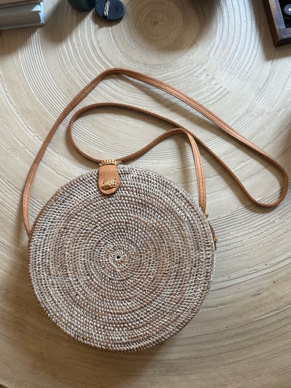 Round Woven Straw Crossbody Bag in Natural Tan